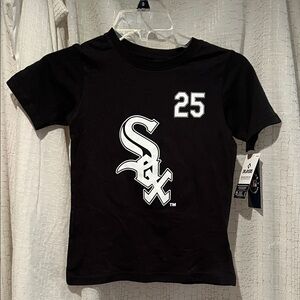 Kids Black Sox T-Shirt  small 6/7. New